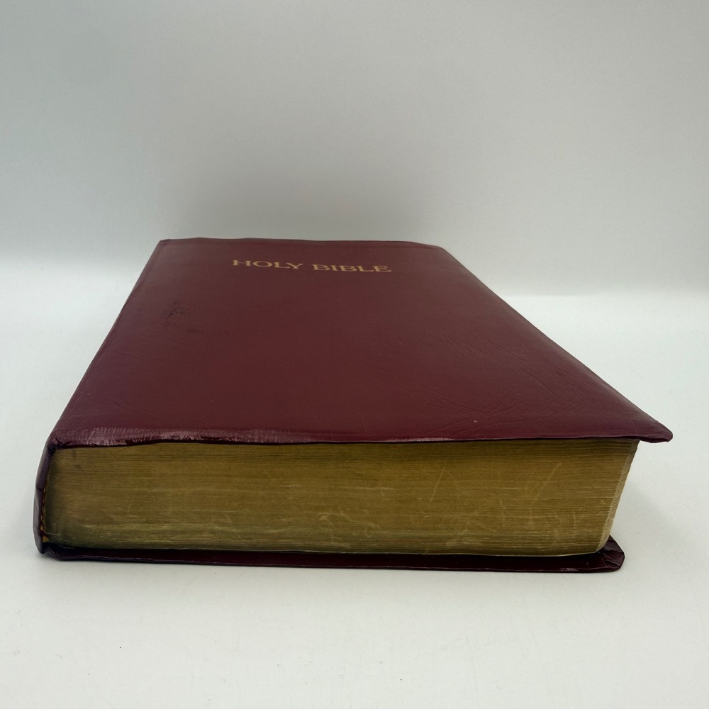 NKJV Holy Bible Giant Print Center-Column Reference Thomas Nelson Burgundy 993BG - Picture 2 of 7